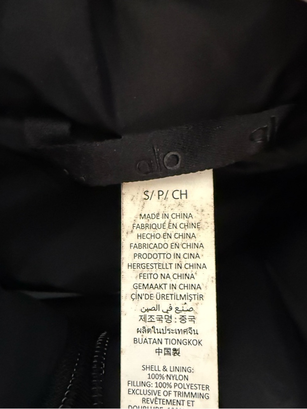 Alo Gold Rush Puffer Black - Picture 5 of 5